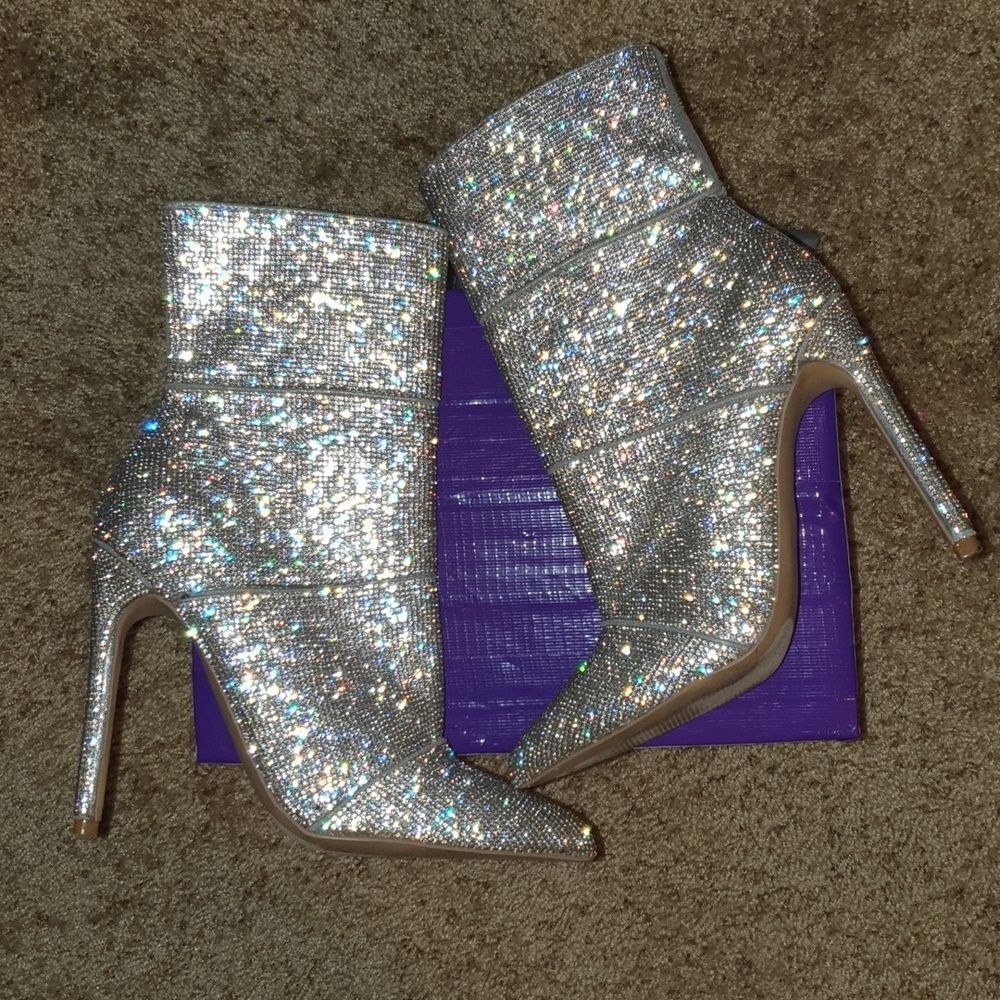 Steve Madden Winona Rhinestone Booties sz 6.5 - Picture 5 of 6